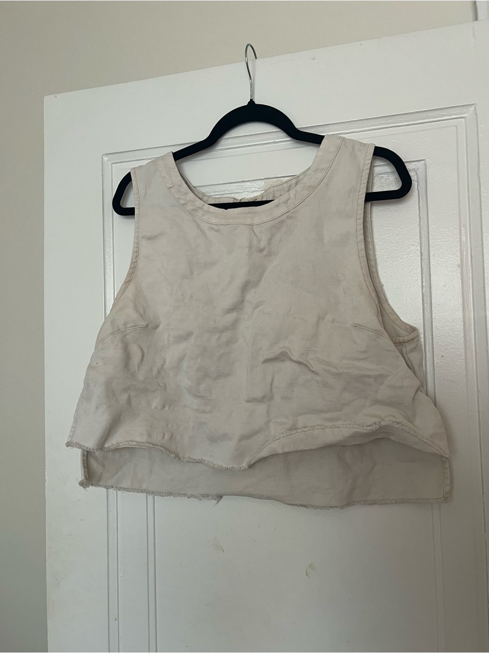 silence + noise Neutral Cropped Tank Top in Light Beige